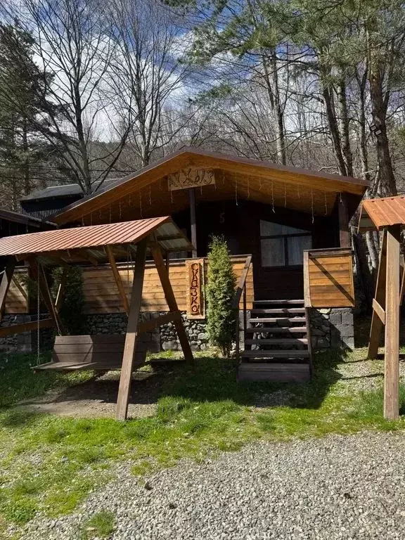 Дом в Карачаево-Черкесия, Зеленчукский район, с. Архыз ул. Лесная, 14 ... - Фото 2