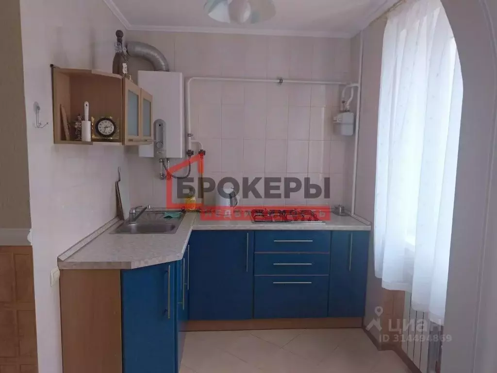 2-к кв. Севастополь ул. Репина, 24 (42.0 м) - Фото 0