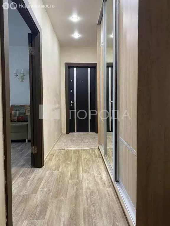 3-комнатная квартира: Новосибирск, улица Плахотного, 74 (64 м) - Фото 0