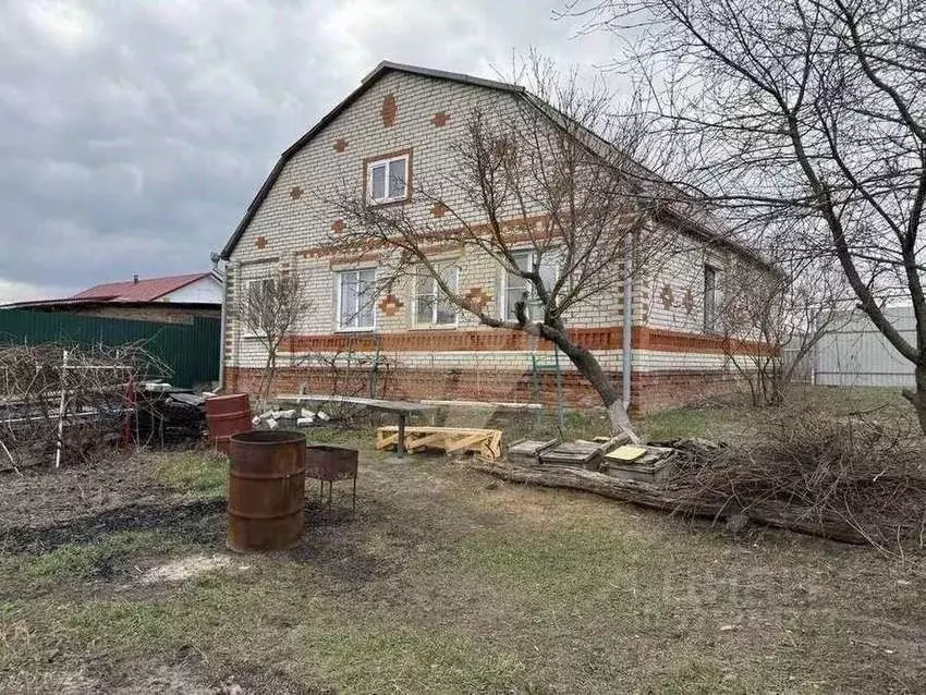 Дом в Белгородская область, Старооскольский городской округ, с. ... - Фото 1