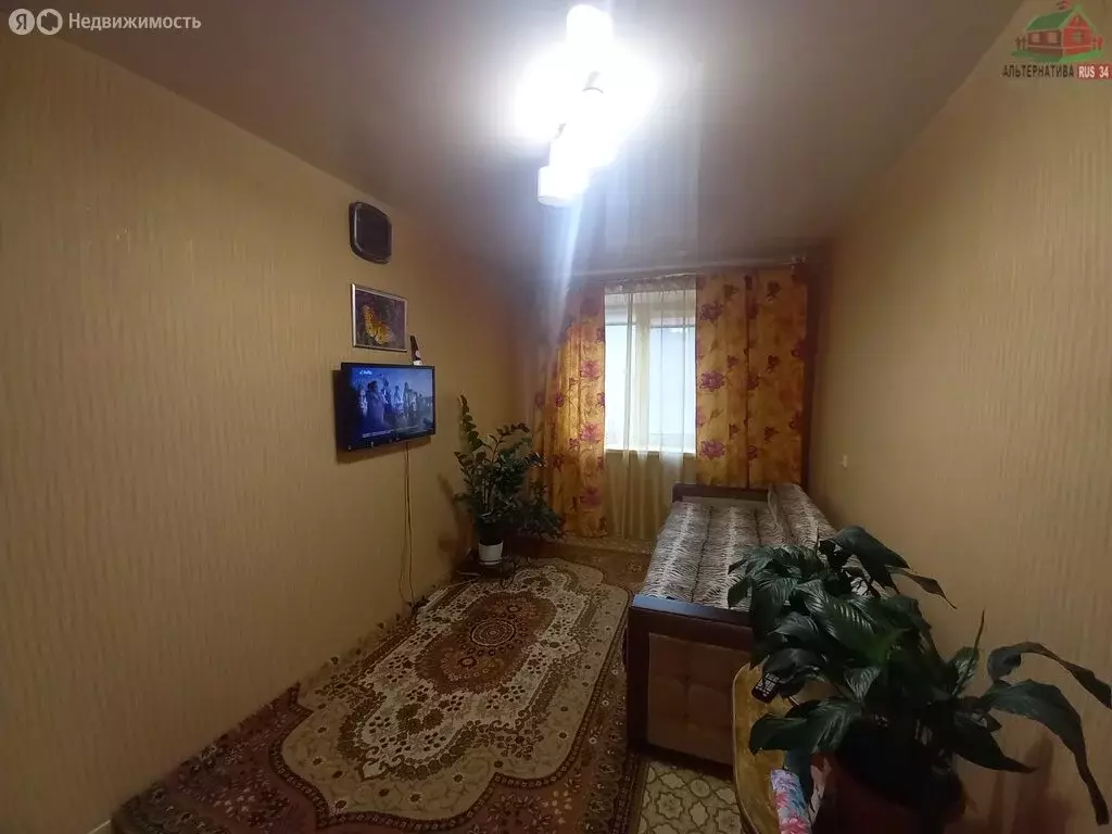 3-комнатная квартира: Волгоград, улица Гвоздкова, 18 (65 м) - Фото 1