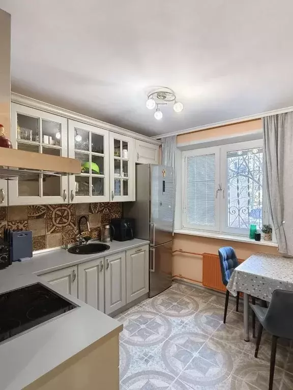 2-к кв. Москва Старобитцевская ул., 23К4 (50.3 м) - Фото 1