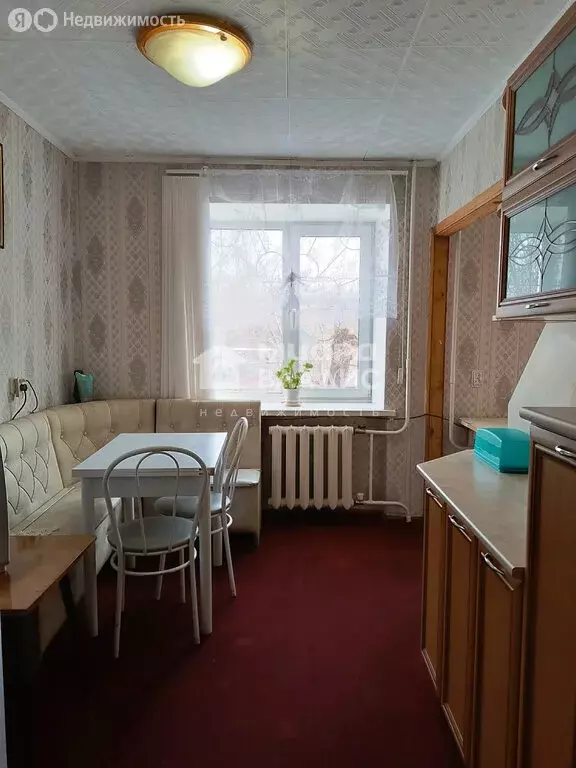 4-комнатная квартира: Омск, улица Челюскинцев, 99 (60.7 м) - Фото 1