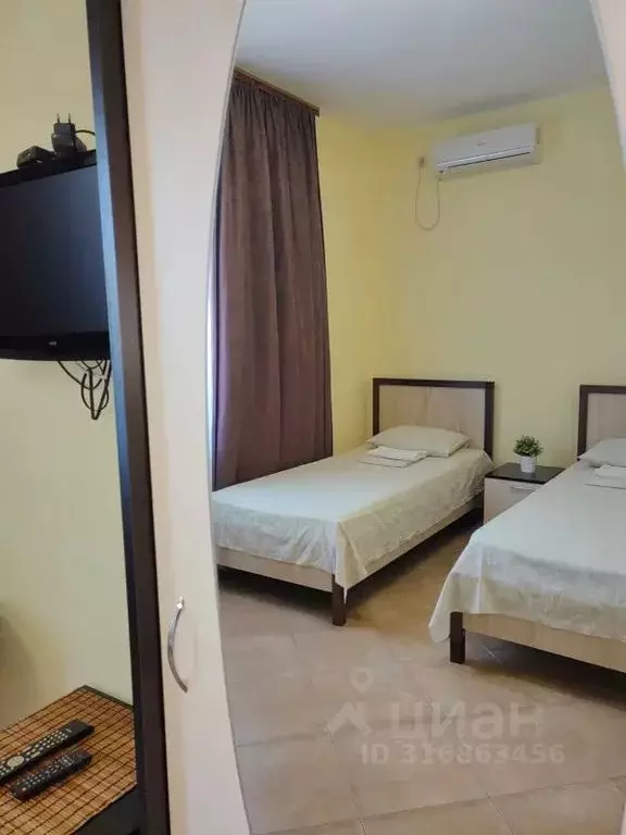 Комната Краснодарский край, Геленджик Десантная ул., 22 - Фото 0