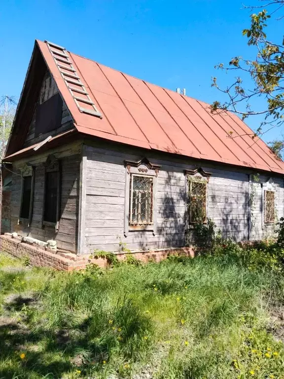 Дом в Саратовская область, д. Крутец ул. Набережная (50 м) - Фото 0