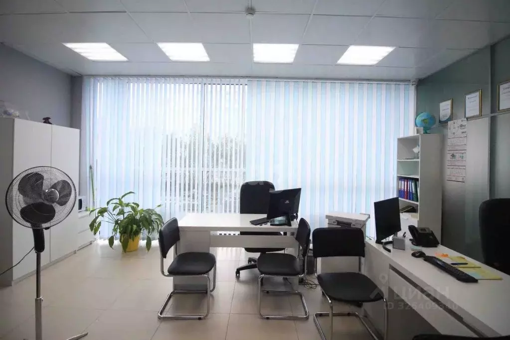 Офис в Ямало-Ненецкий АО, Новый Уренгой просп. Губкина, 14А (384 м) - Фото 1