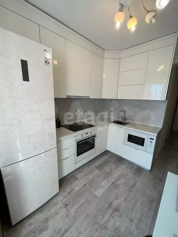 1-к. квартира, 40 м, 3/10 эт. - Фото 0