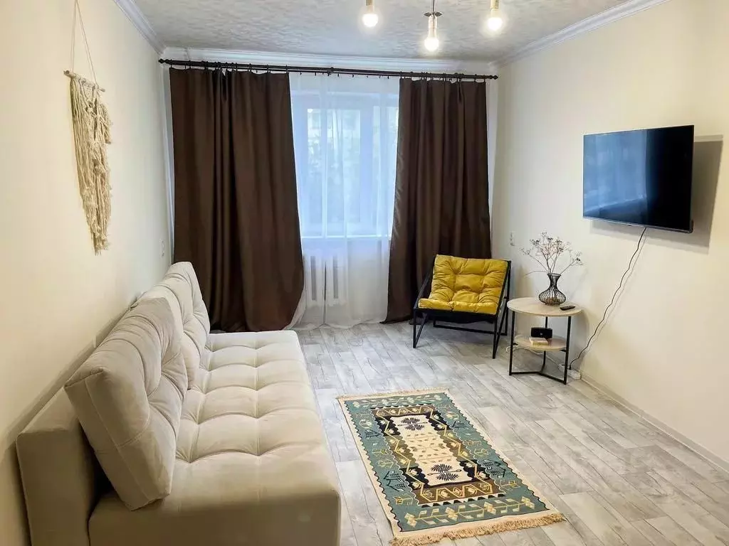 2-к кв. Мурманская область, Кировск ул. Дзержинского, 21 (44.0 м) - Фото 0