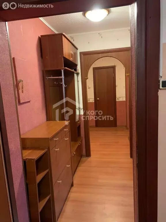 3-комнатная квартира: Петергоф, улица Аврова, 24 (77.4 м) - Фото 1