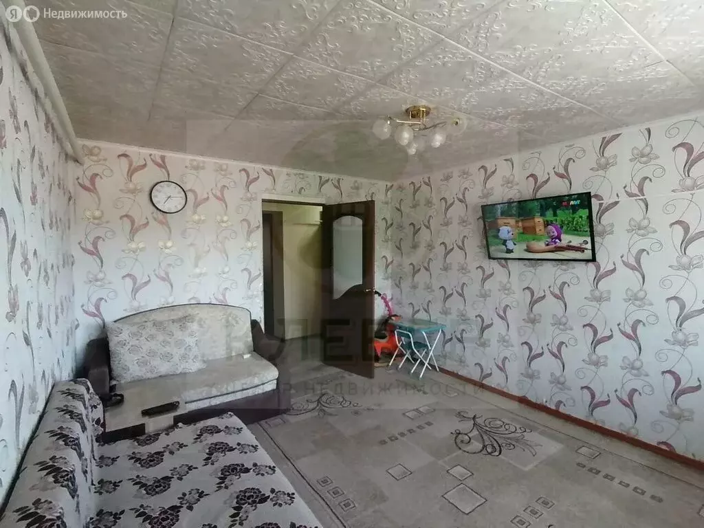 2-комнатная квартира: село Кушнаренково, Большевистская улица, 4А ... - Фото 1