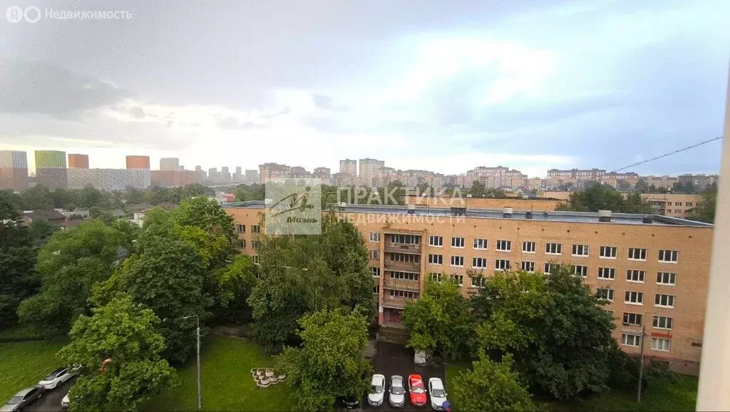3-комнатная квартира: Москва, улица 50 лет Октября, 21 (50.4 м) - Фото 1