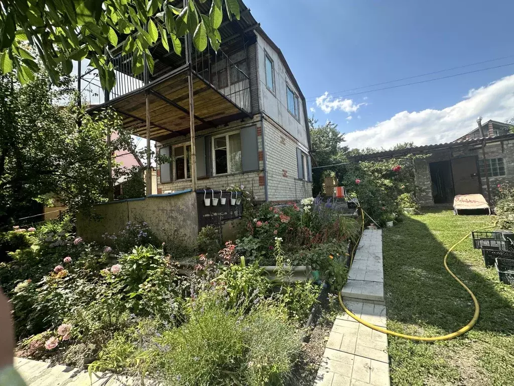 Дом в Саратовская область, Красноармейский район, Луганское ... - Фото 2