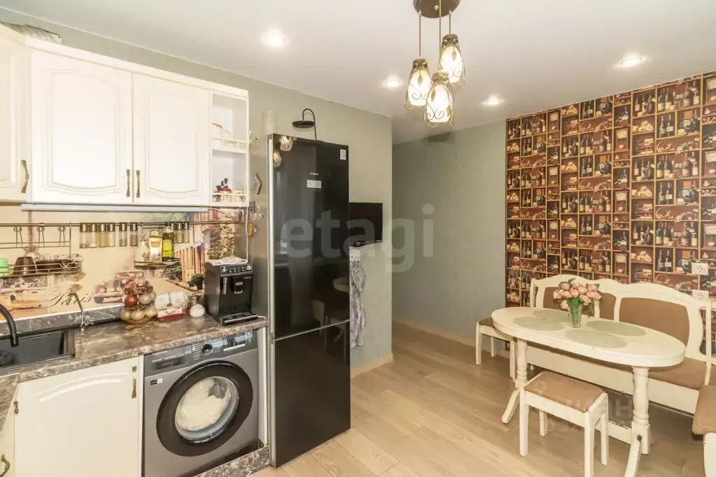 3-к кв. Челябинская область, Челябинск просп. Краснопольский, 46 (81.6 ... - Фото 1