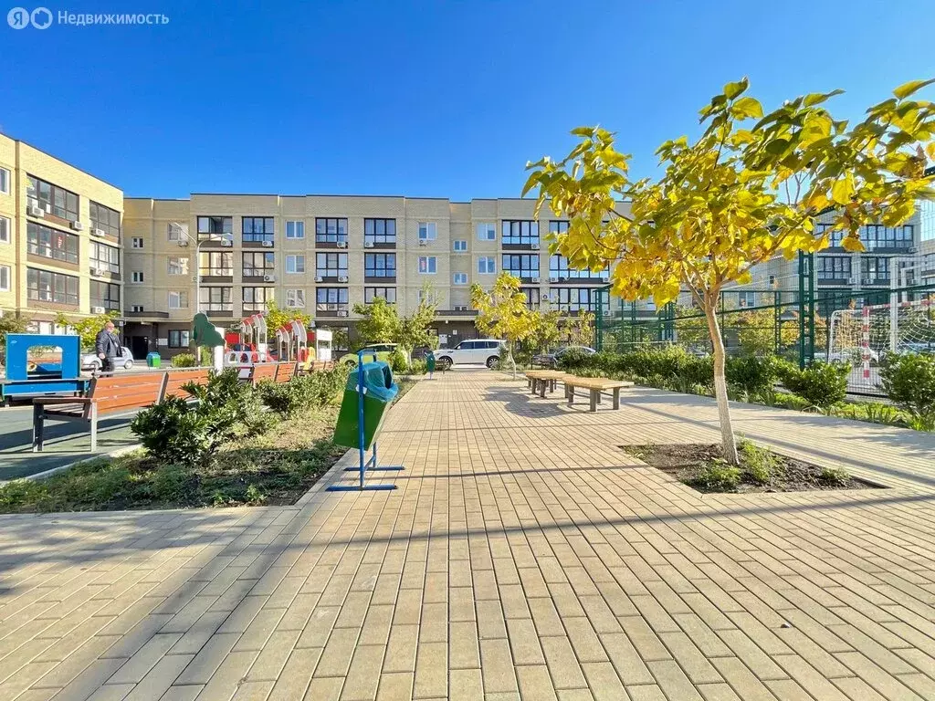 3-комнатная квартира: Анапа, улица Поликарпова, 2к4 (70 м) - Фото 1