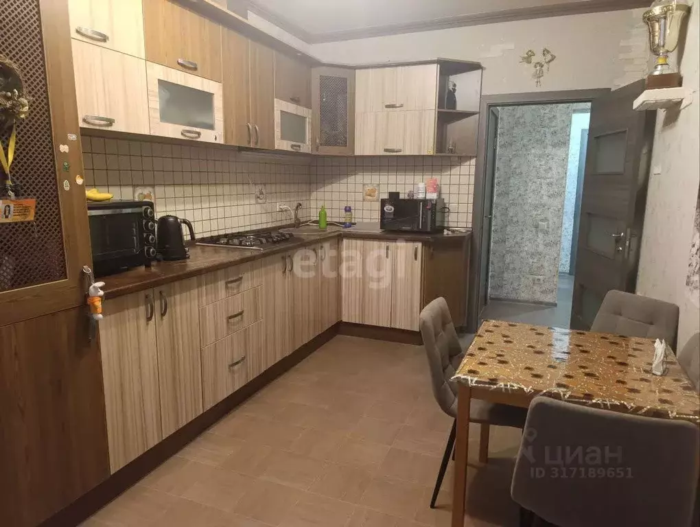 2-к кв. Краснодарский край, Горячий Ключ Заводская ул., 50к2 (60.6 м) - Фото 0