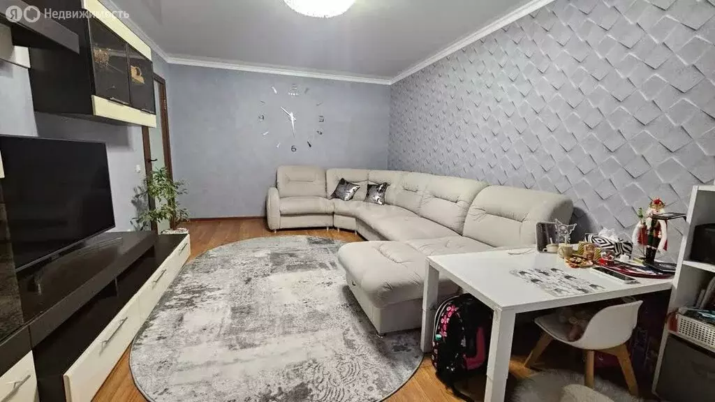 3-комнатная квартира: Воронеж, улица Антонова-Овсеенко, 29 (83.2 м) - Фото 2