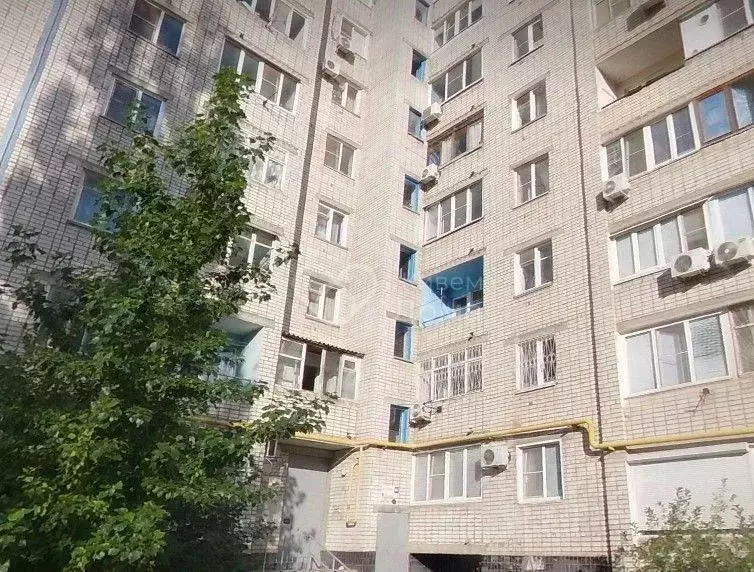 3-к кв. Волгоградская область, Волгоград ул. Германа Титова, 64 (13.0 ... - Фото 0