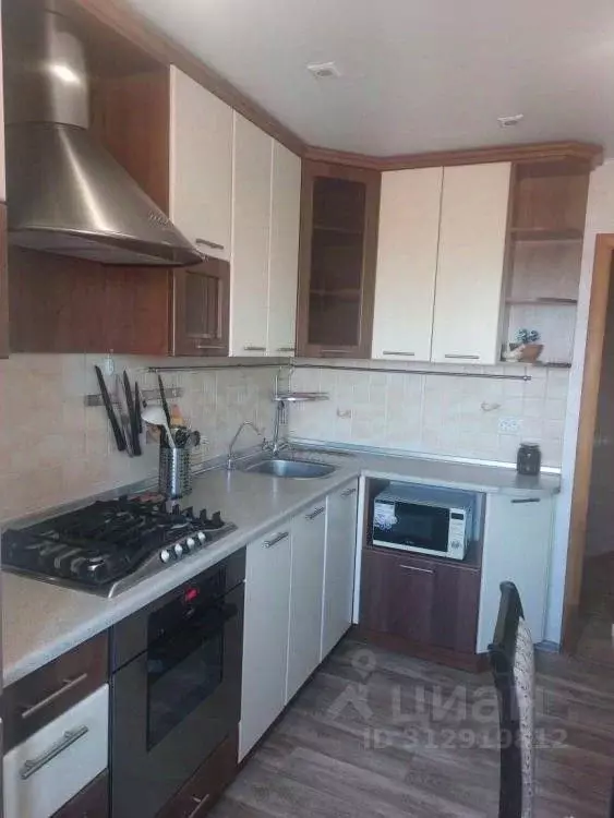 2-к кв. Омская область, Омск Слободская ул., 25 (50.3 м) - Фото 0