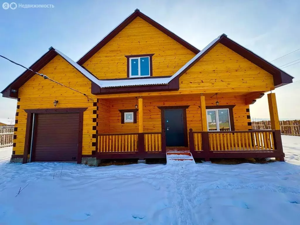 Дом в село Урик, Заречная улица (150 м) - Фото 1