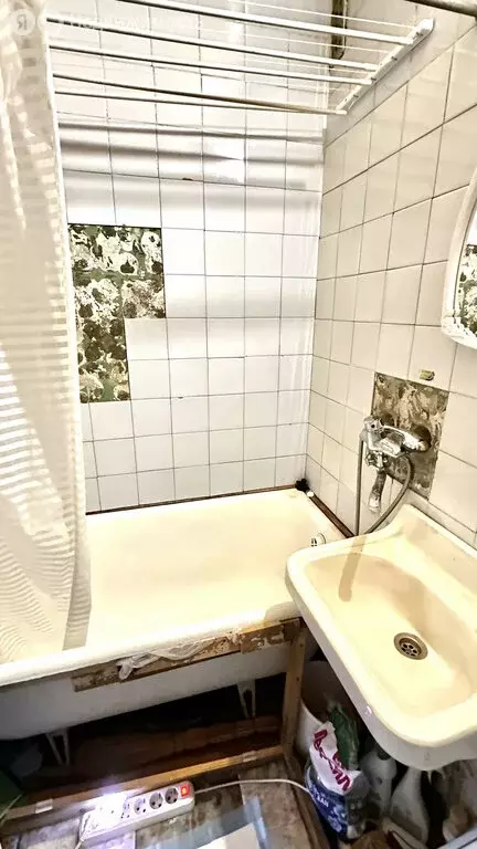 3-комнатная квартира: Курган, улица Радионова, 50 (62.8 м) - Фото 2