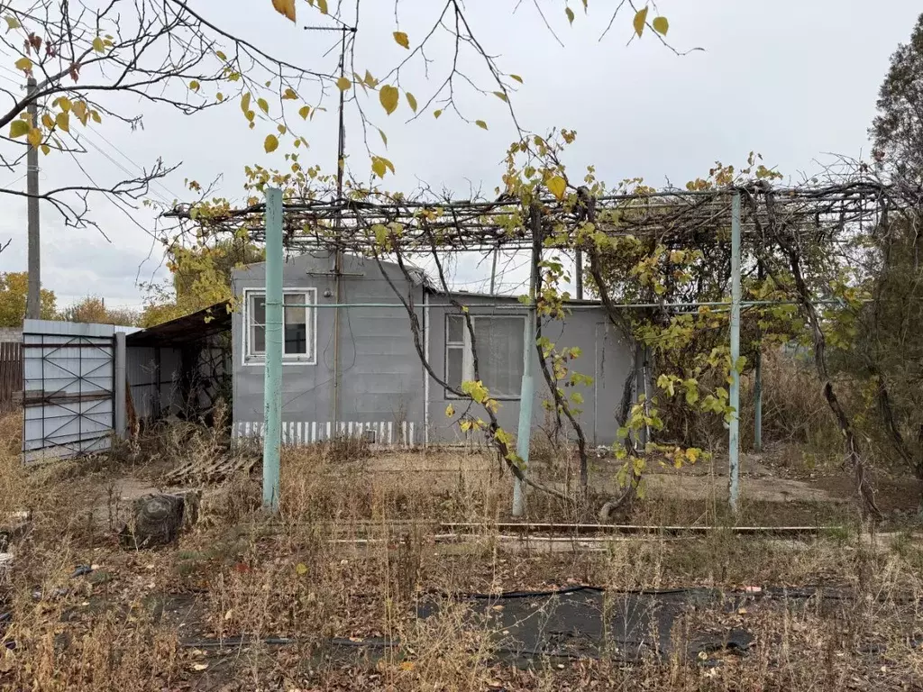 Дом в Волгоградская область, Волжский Лилия СНТ, ул. Айвовая (40 м) - Фото 1
