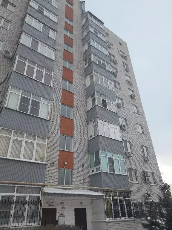 2-к кв. Курская область, Курск ул. Челюскинцев, 15 (72.6 м) - Фото 0