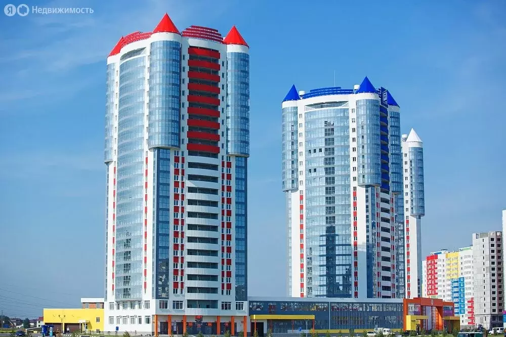 3-комнатная квартира: Тюмень, улица Федюнинского, 64 (113.1 м) - Фото 0