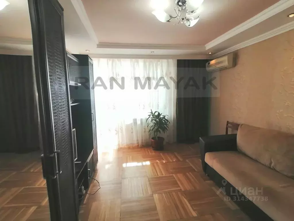 2-к кв. Адыгея, Майкоп ул. Ленина, 23 (47.0 м) - Фото 0