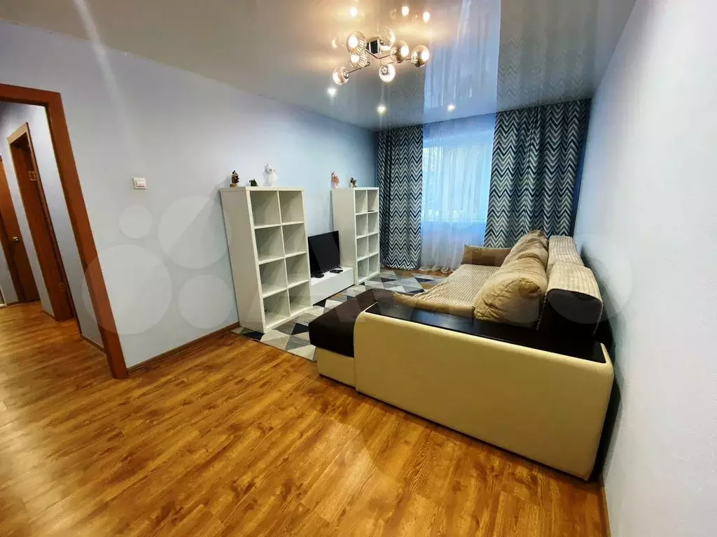 2-к. квартира, 45 м, 1/5 эт. - Фото 1