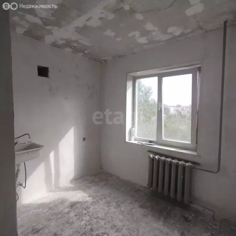 1-комнатная квартира: Асбест, улица Победы, 16 (30 м) - Фото 1