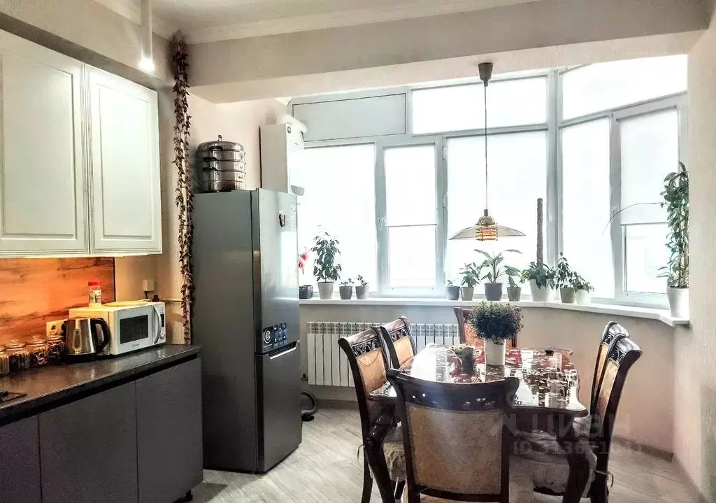 2-к кв. Дагестан, Дербент ул. Ирчи Казака, 10 (80.0 м) - Фото 1