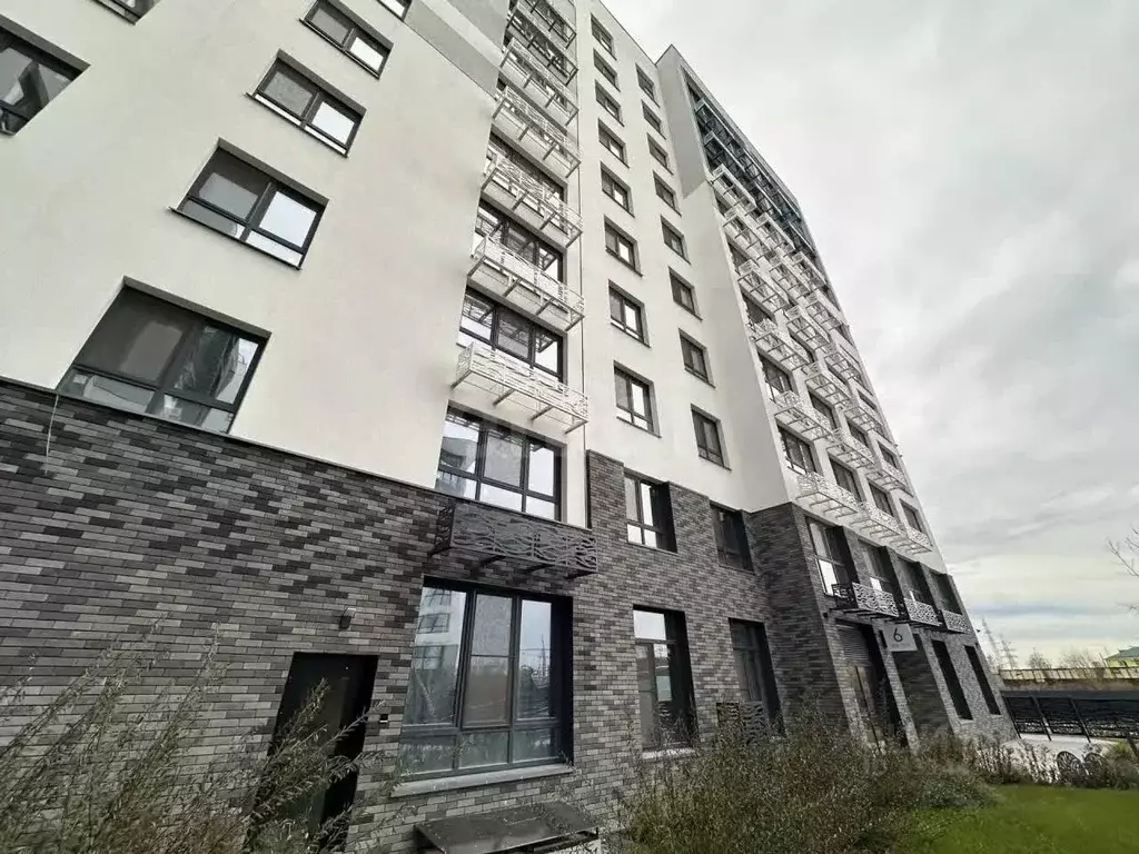 3-к кв. Тюменская область, Тюмень ул. Павла Никольского, 14 (85.5 м) - Фото 0