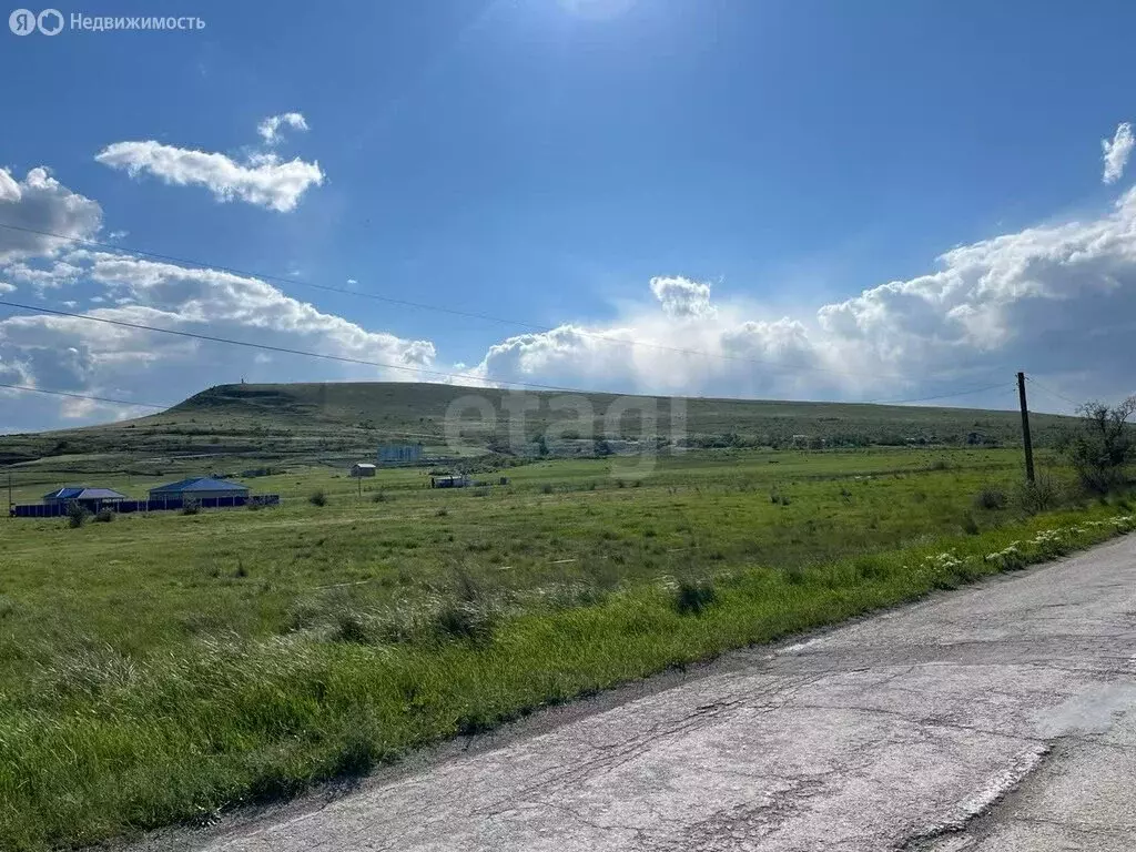 Участок в Республика Крым, муниципальный округ Феодосия, село Южное, ... - Фото 2