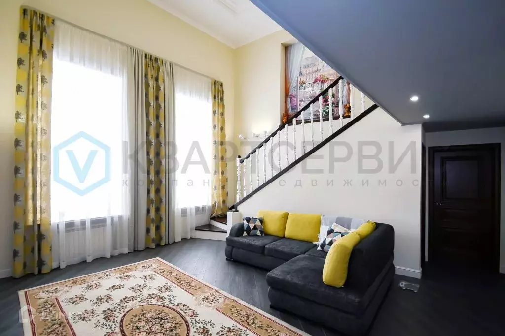 Продаётся 5-к квартира, 225.7 м - Фото 1