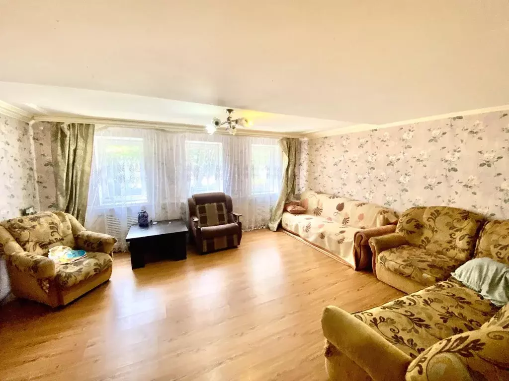 Дом в Курская область, Курск Цыганский Бугор кв-л,  (100 м) - Фото 0