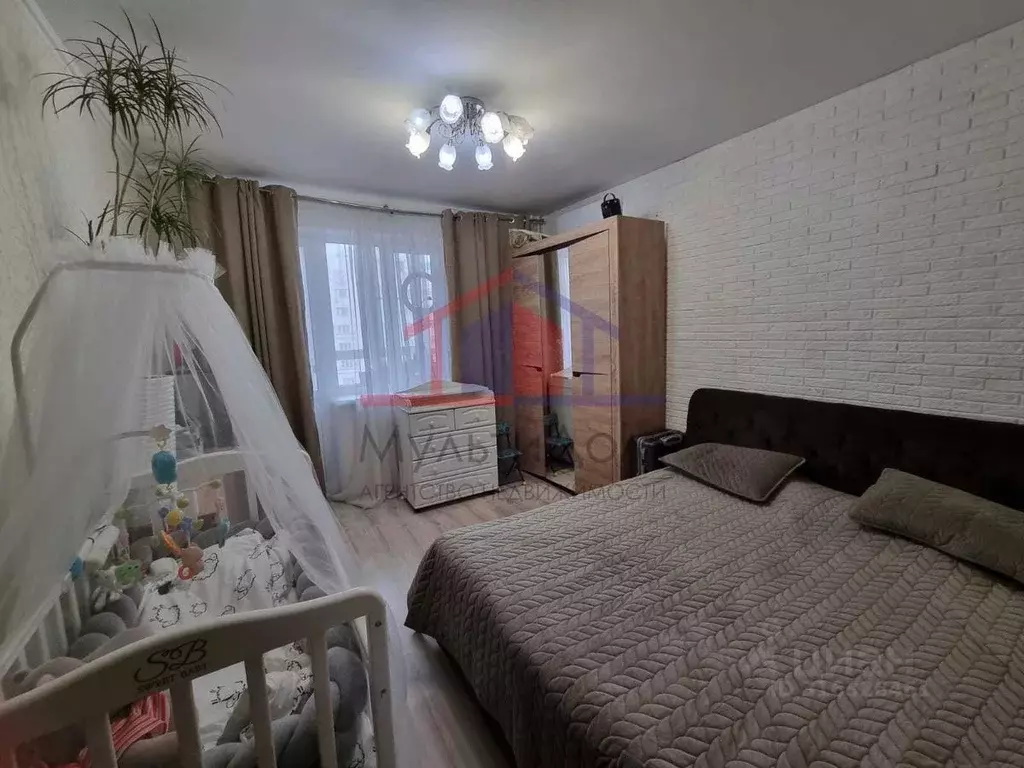 2-к кв. Белгородская область, Старый Оскол Степной мкр, 18 (62.0 м) - Фото 0
