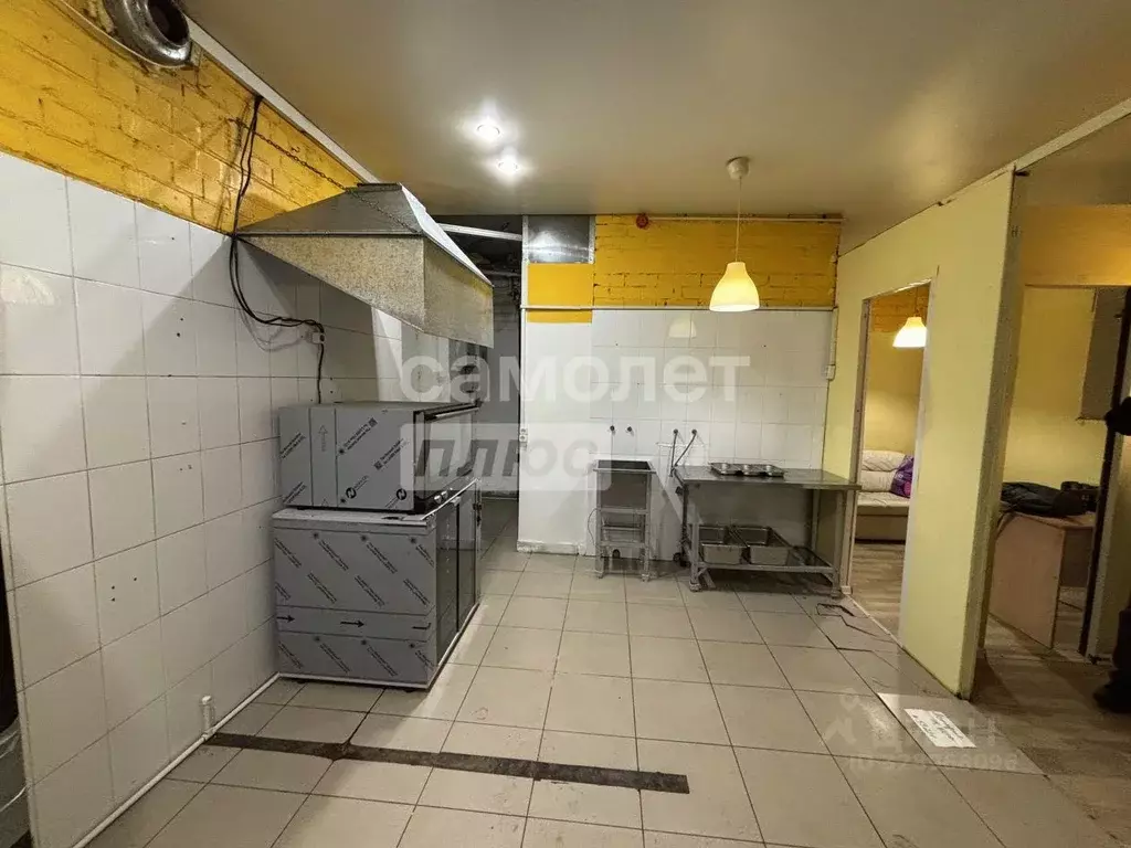 Помещение свободного назначения в Коми, Сыктывкар ул. Маегова, 21 (35 ... - Фото 1