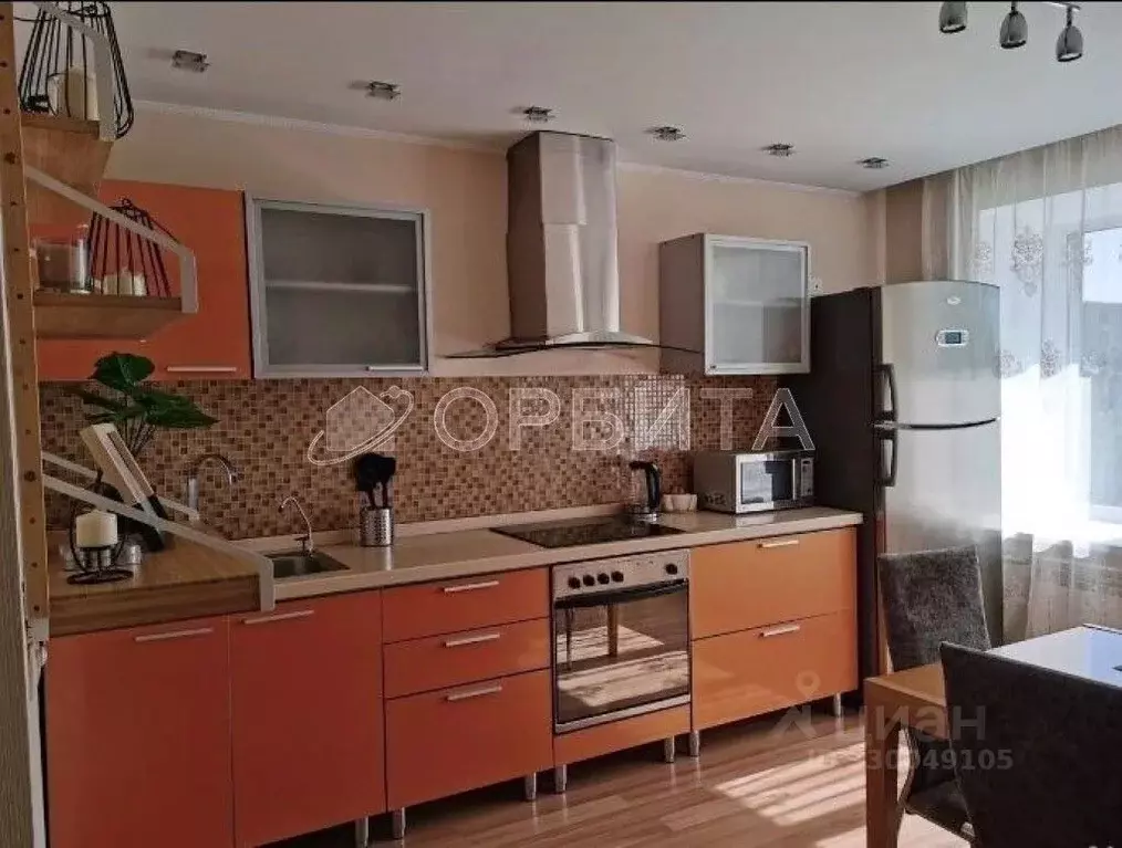 1-к кв. Тюменская область, Тюмень ул. 50 лет Октября, 24 (39.1 м) - Фото 1