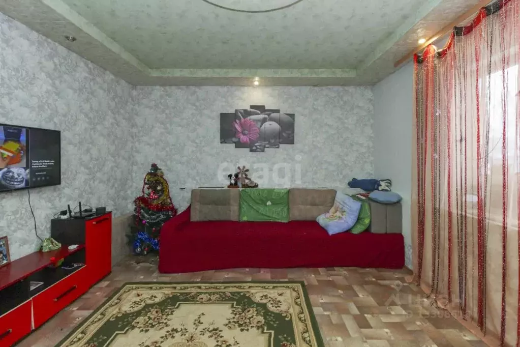Дом в Омская область, с. Любино-Малороссы ул. Юбилейная (100 м) - Фото 0