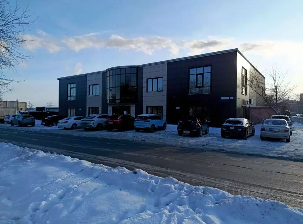 Помещение свободного назначения в Алтайский край, Барнаул просп. ... - Фото 1