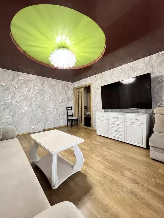 3-к кв. Кировская область, Киров ул. Чистопрудненская, 3/6 (73.1 м) - Фото 0