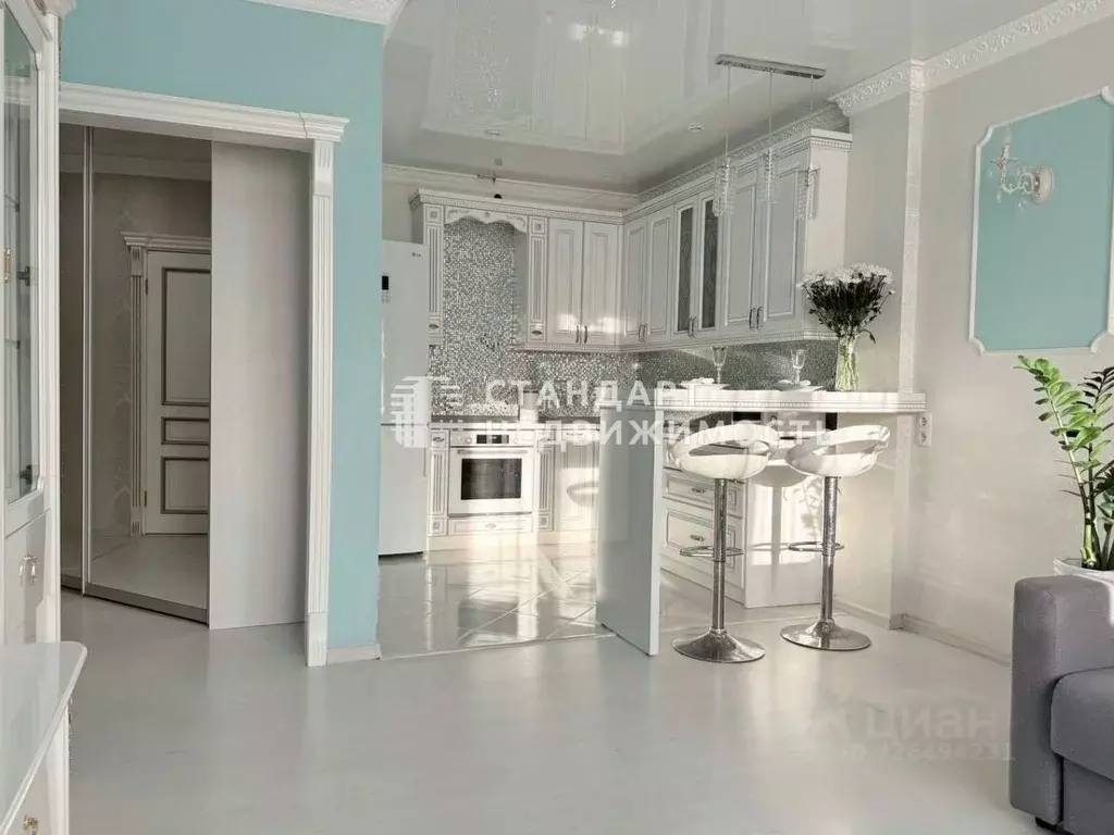 1-к кв. Тюменская область, Тюмень ул. Муравленко, 10 (48.4 м) - Фото 1