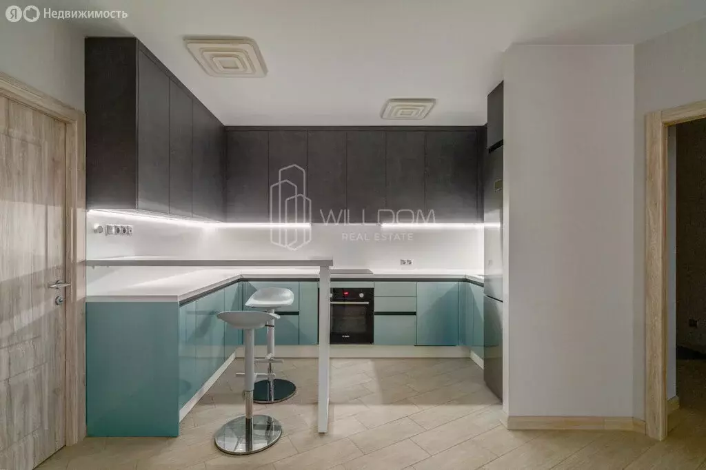 2-комнатная квартира: Екатеринбург, Переходный переулок, 6 (70 м) - Фото 1