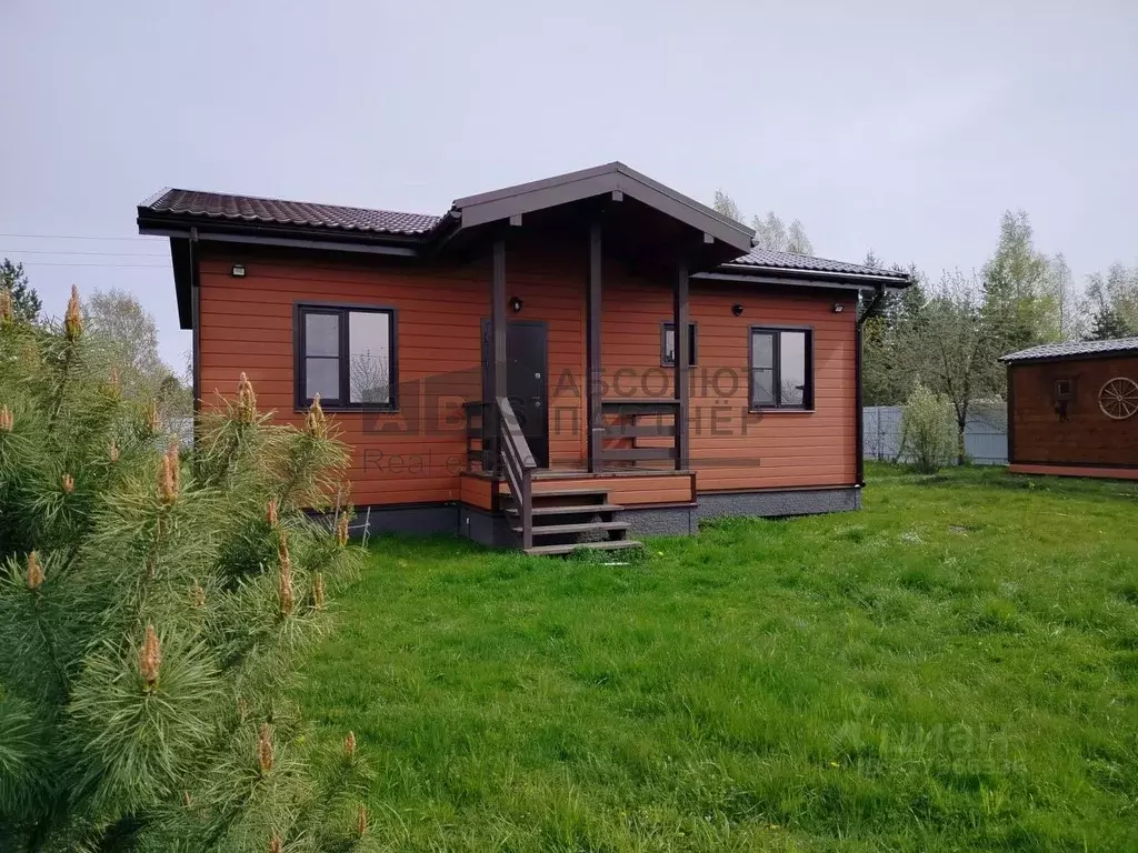 Дом в Новгородская область, Новгородский район, Ракомское с/пос, д. ... - Фото 0