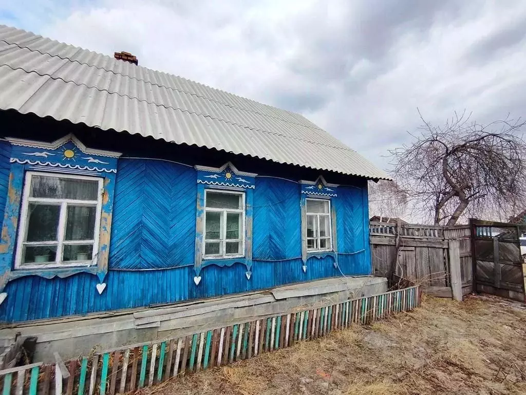 Дом в Иркутская область, Свирск Октябрьская ул. (40 м) - Фото 1