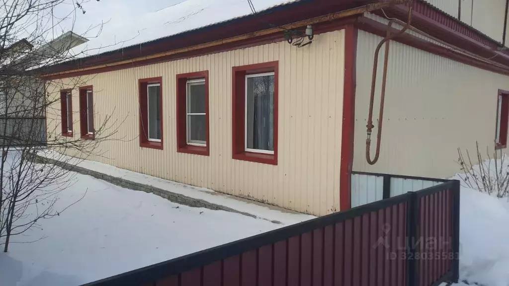 Дом в Башкортостан, Альшеевский район, с. Раевский Полевая ул. (90 м) - Фото 1