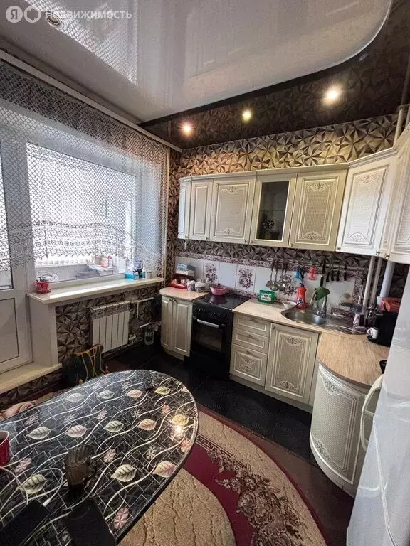 3-комнатная квартира: Нерюнгри, проспект Дружбы Народов, 37 (71.7 м) - Фото 1