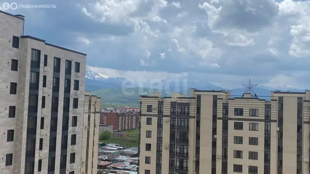 3-комнатная квартира: Владикавказ, Весенняя улица, 21Г (80 м) - Фото 1