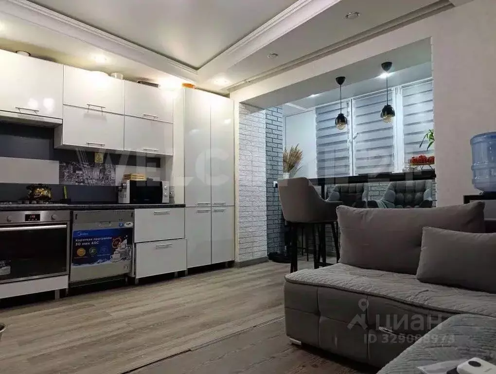 1-к кв. Чувашия, Чебоксары Университетская ул., 38к4 (52.0 м) - Фото 2