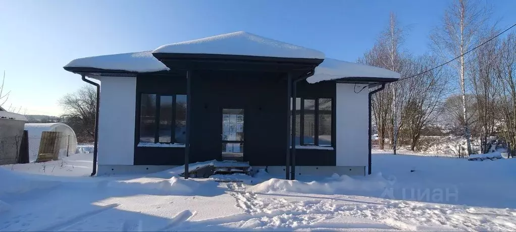 Дом в Брянская область, Брянский район, Снежское с/пос, с. Толмачево, ... - Фото 1